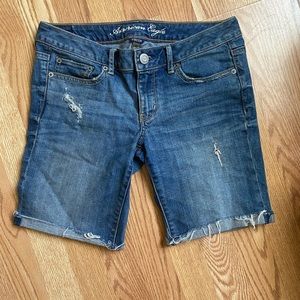 American eagle stretch long shorts size 6